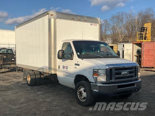 Ford E-350 Camiones caja cerrada