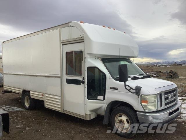 Ford E-350 Furgonetas de caja cerrada