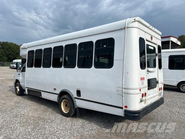 Ford E-450 Mini autobuses