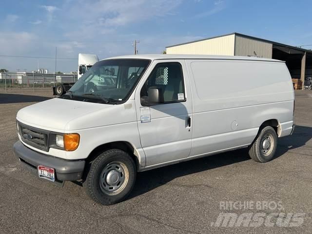Ford E150 Furgonetas /Furgón
