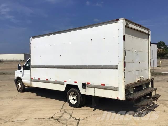 Ford E350 Camiones caja cerrada