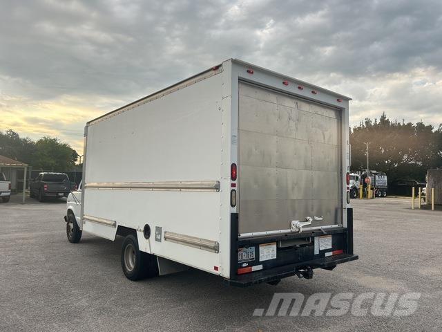 Ford E350 Camiones caja cerrada