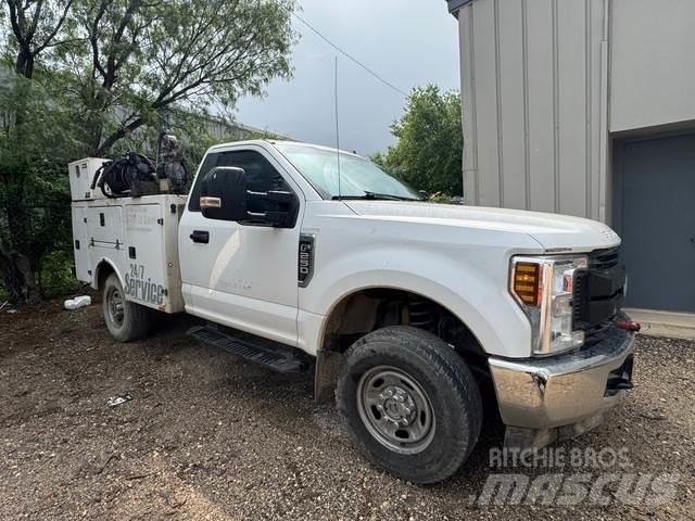 Ford F-250 Vehículos - Taller