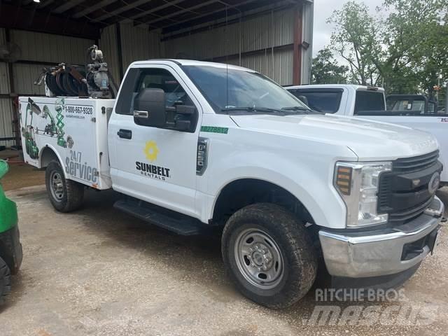 Ford F-250 Construcción - Otros