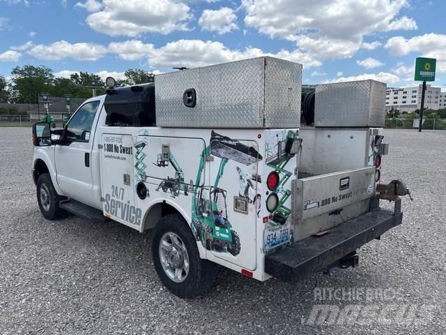 Ford F-250 Vehículos - Taller