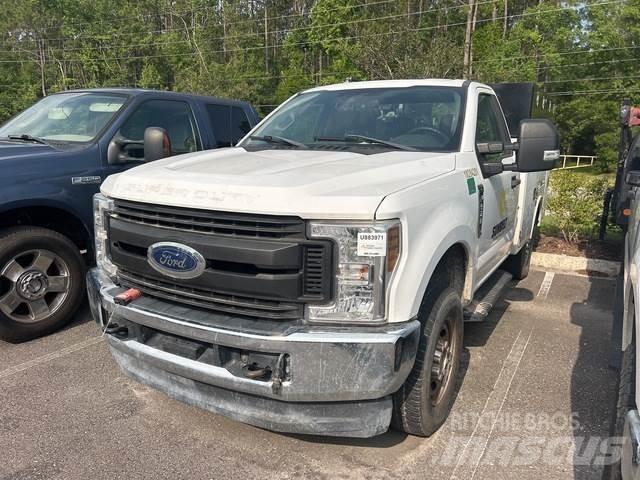 Ford F-250 Vehículos - Taller