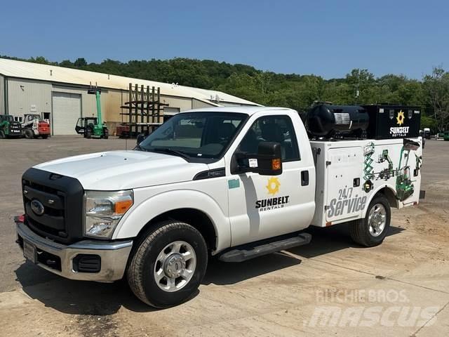 Ford F-250 Vehículos - Taller