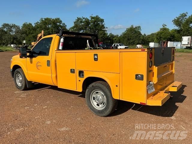 Ford F-250 Furgonetas caja abierta
