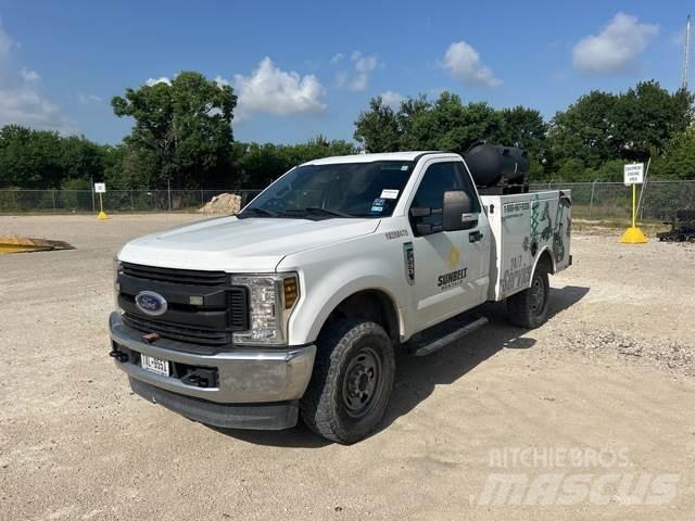 Ford F-250 Vehículos - Taller