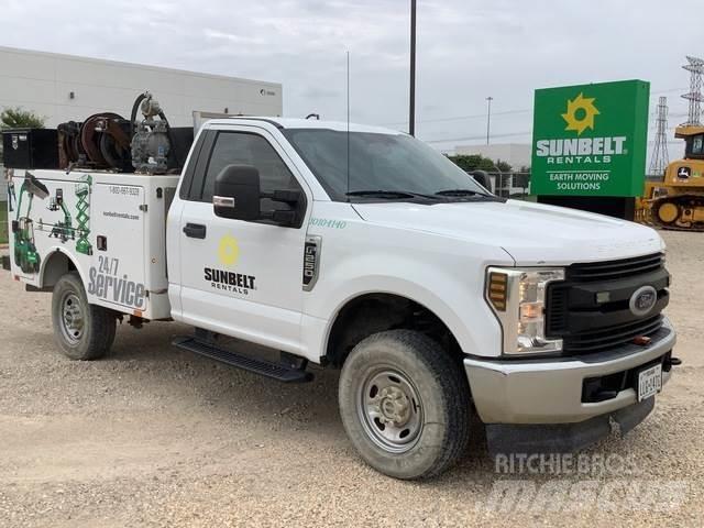 Ford F-250 Vehículos - Taller