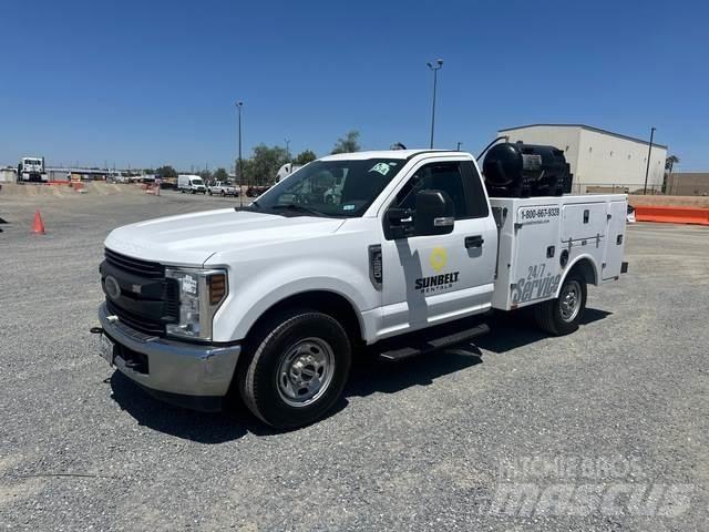 Ford F-250 Vehículos - Taller