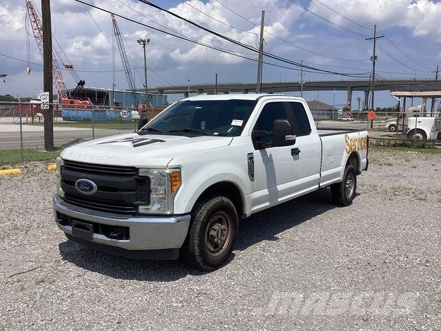 Ford F-250 Furgonetas caja abierta