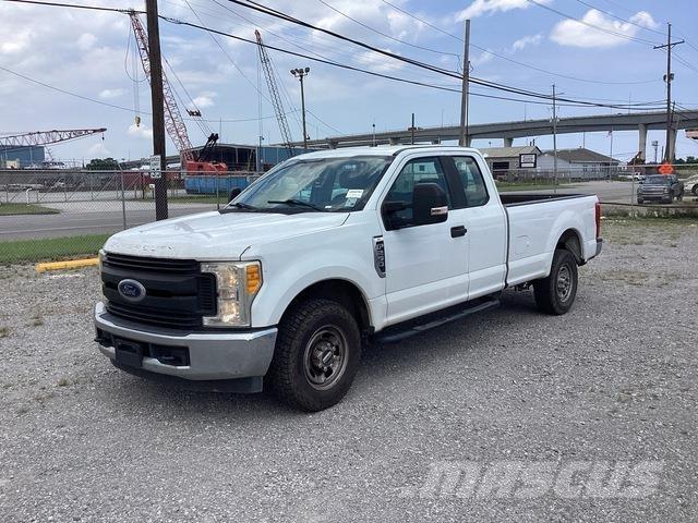 Ford F-250 Furgonetas caja abierta