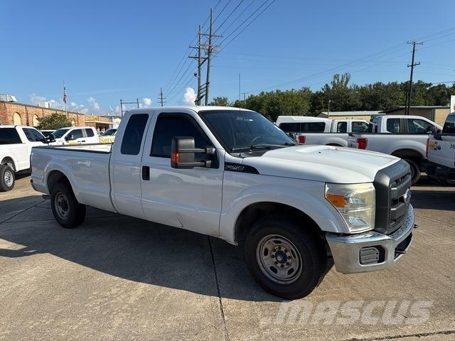 Ford F-250 Furgonetas caja abierta