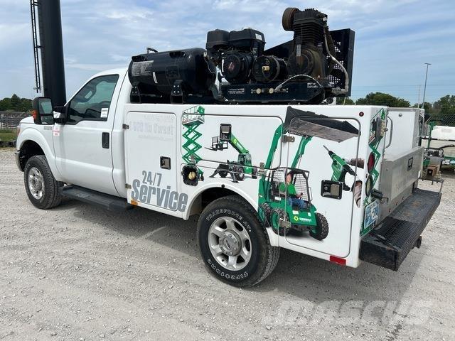 Ford F-250 Vehículos - Taller