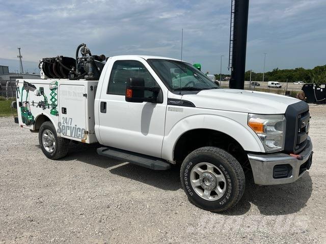 Ford F-250 Vehículos - Taller