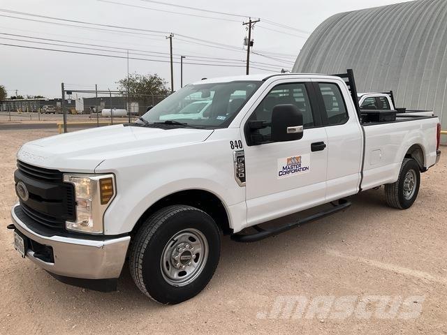 Ford F-250 Furgonetas caja abierta