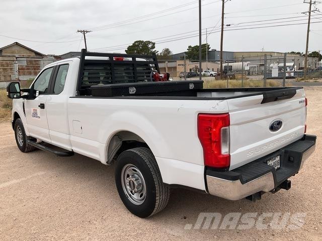 Ford F-250 Furgonetas caja abierta