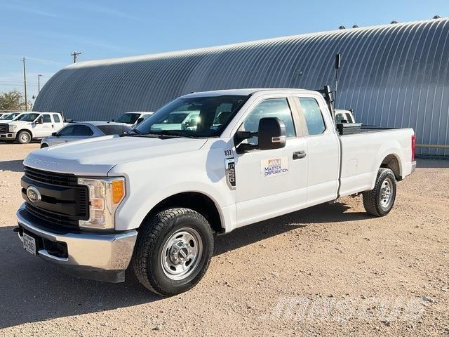 Ford F-250 Furgonetas caja abierta