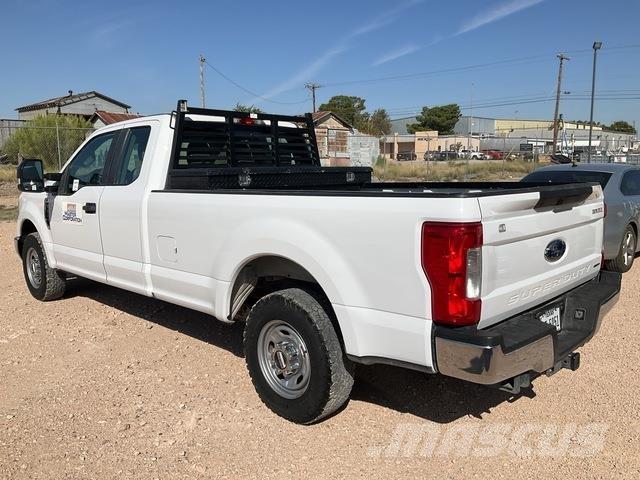 Ford F-250 Furgonetas caja abierta