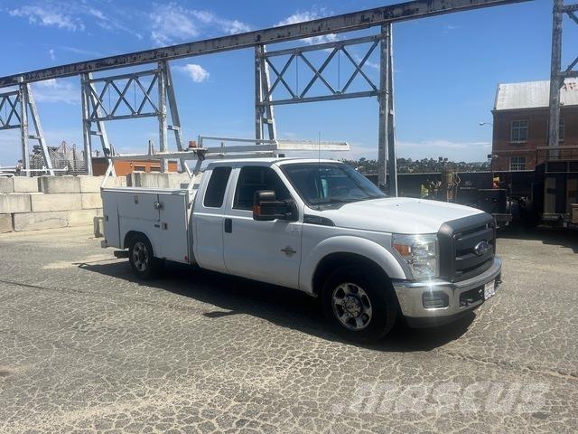 Ford F-250 Furgonetas caja abierta
