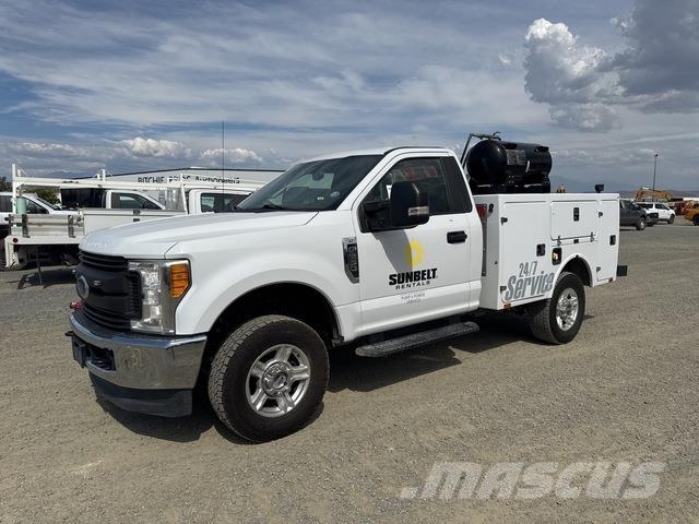 Ford F-250 Vehículos - Taller