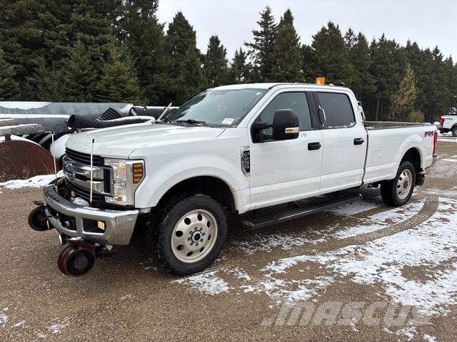 Ford F-250 Furgonetas caja abierta