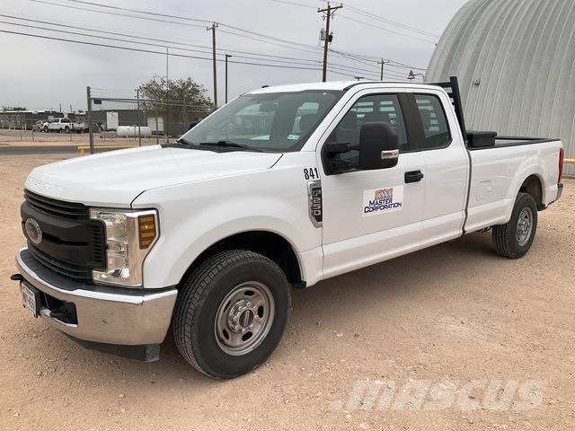 Ford F-250 Furgonetas caja abierta
