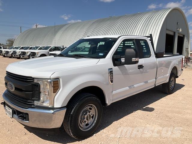 Ford F-250 Furgonetas caja abierta
