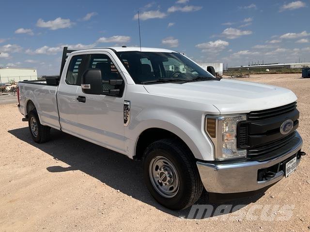 Ford F-250 Furgonetas caja abierta
