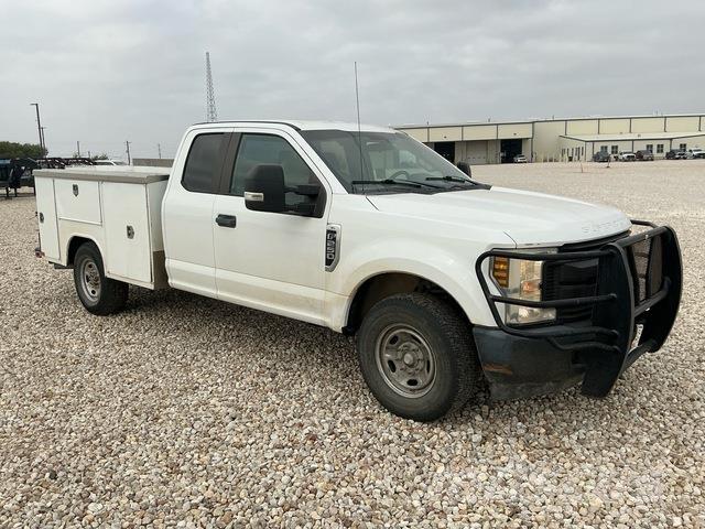 Ford F-250 Furgonetas caja abierta