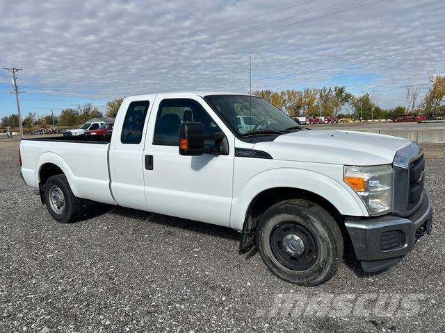 Ford F-250 Furgonetas caja abierta
