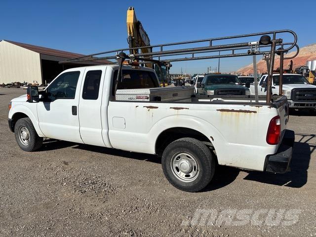 Ford F-250 Furgonetas caja abierta