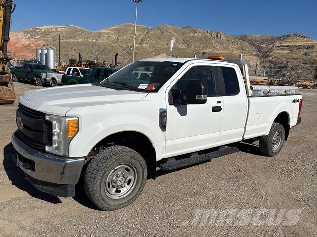 Ford F-250 Furgonetas caja abierta