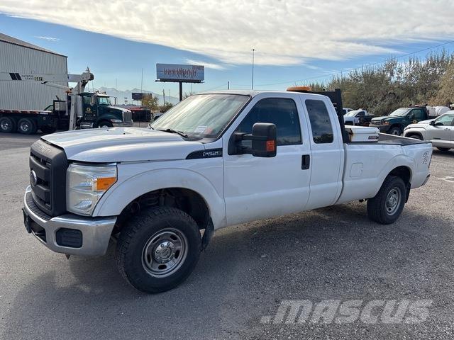 Ford F-250 Furgonetas caja abierta
