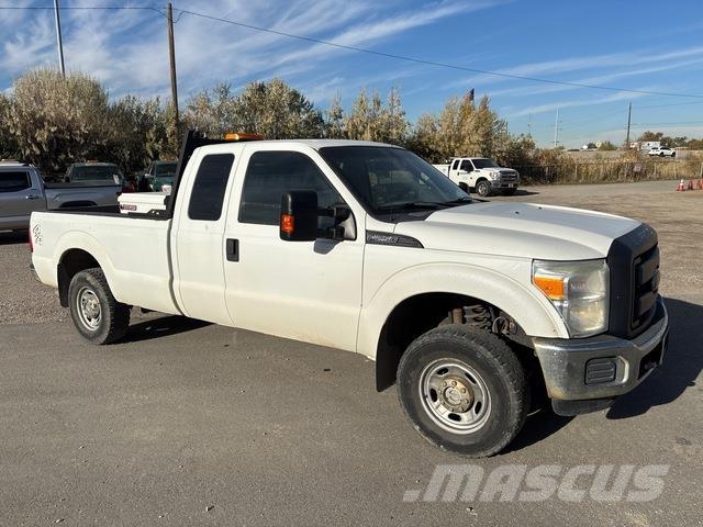 Ford F-250 Furgonetas caja abierta