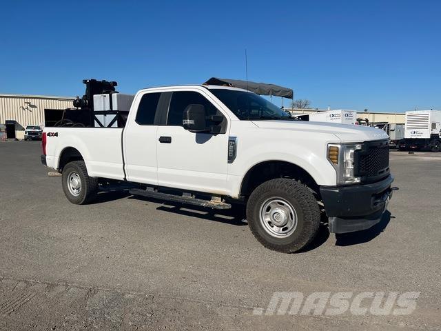 Ford F-250 Furgonetas caja abierta