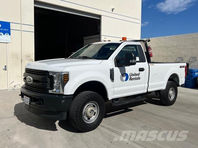 Ford F-250 Furgonetas caja abierta