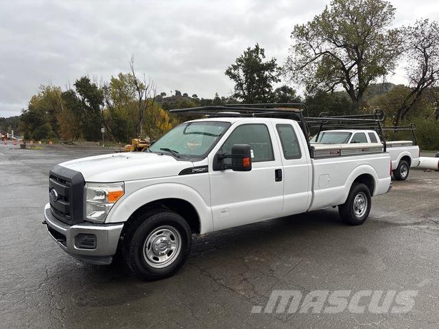 Ford F-250 Furgonetas caja abierta