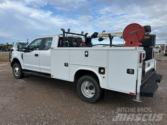 Ford F-350 Vehículos - Taller