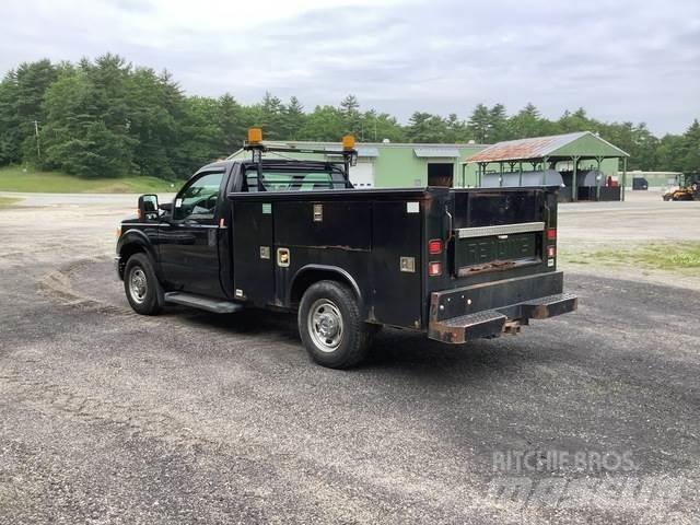 Ford F-350 Furgonetas caja abierta