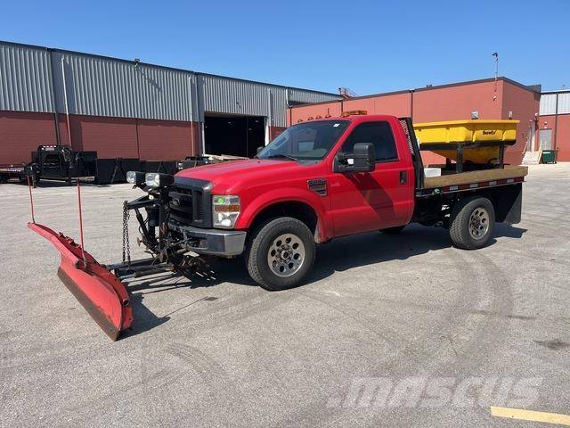Ford F-350 Láminas y cuñas quitanieves