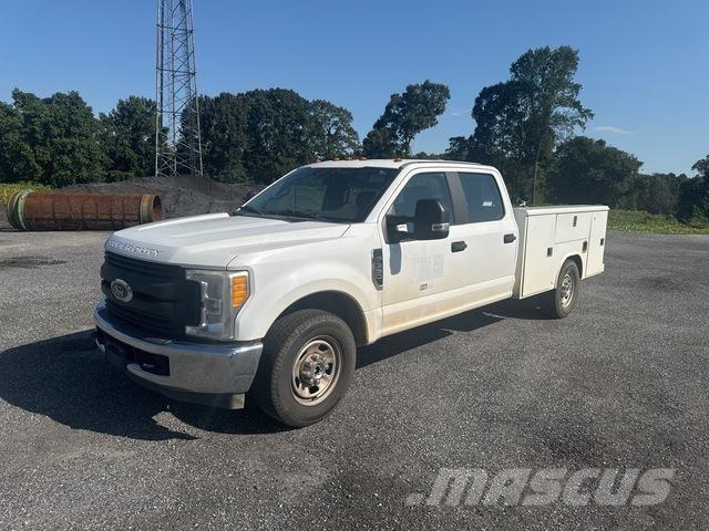Ford F-350 Vehículos - Taller