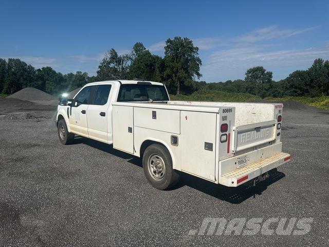 Ford F-350 Vehículos - Taller
