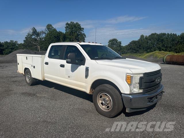 Ford F-350 Vehículos - Taller