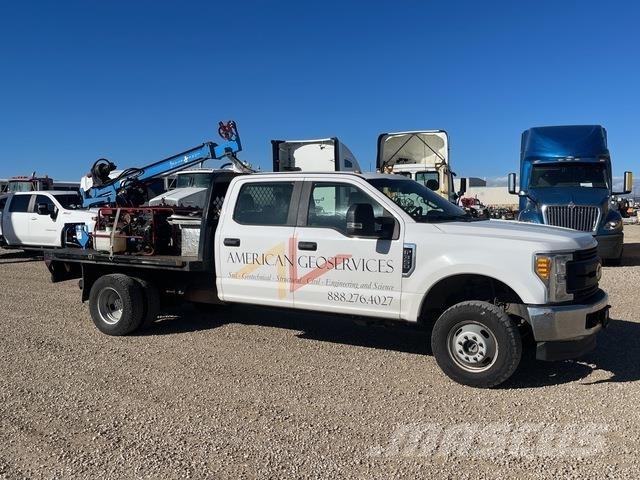 Ford F-350 Camiones de perforación móvil