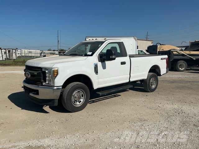 Ford F-350 Furgonetas caja abierta