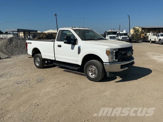 Ford F-350 Furgonetas caja abierta