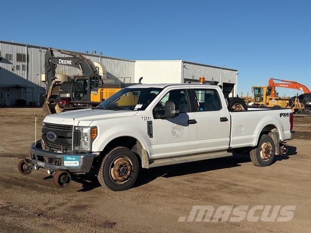 Ford F-350 Furgonetas caja abierta