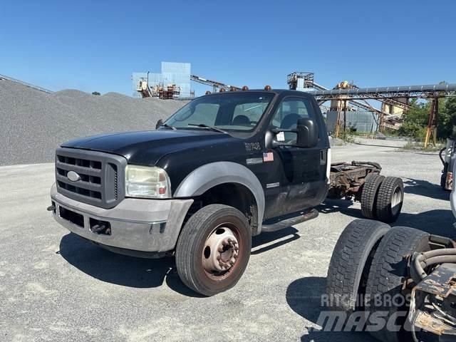 Ford F-450 Cabinas e interior